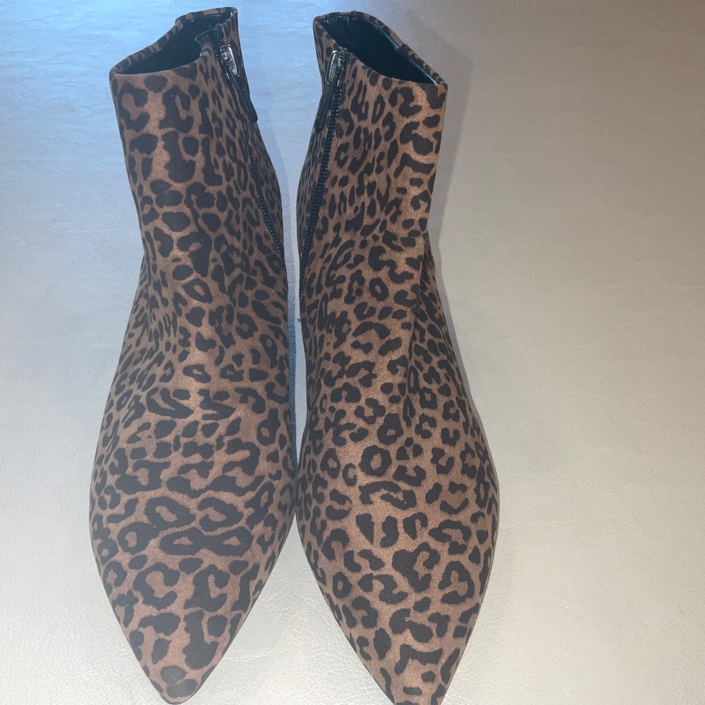 Circus by samedelmon, leopard boots size 9